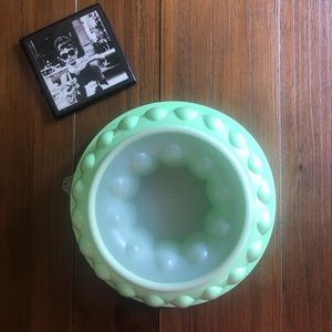 Vintage Tupperware Jello Container w/ Lid Green